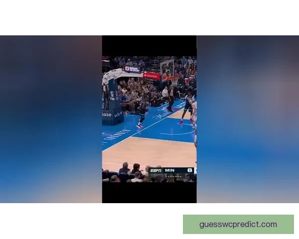 亚历山大空砍33分开局火热后被限制布朗中投成为进攻核心